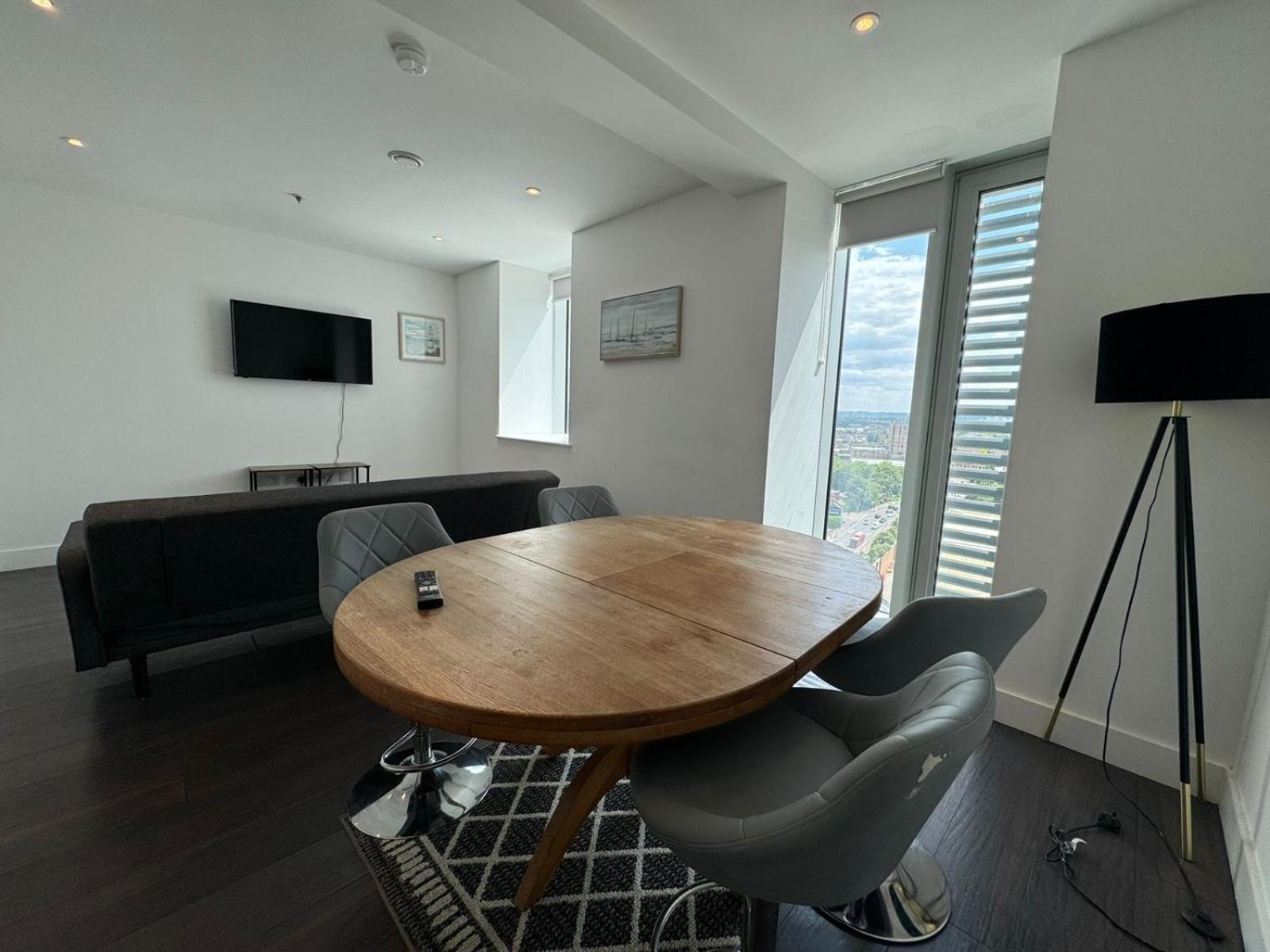 Cozy One Bedroom Flat 20 Mins Central London Bp142 Kültér fotó